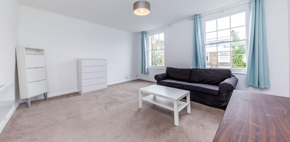 			2 Bedroom, 1 bath, 1 reception Flat			 Delancey Street, Regents Park / Camden